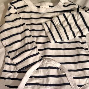 Striped Long Sleeve Baby Onesie O-3 M